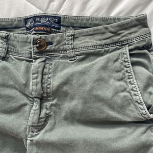 Men’s American Eagle Khaki Shorts - 31